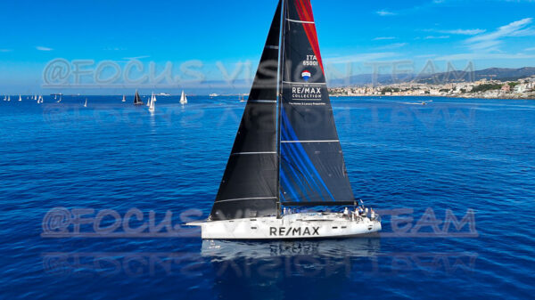 REMAX ONE - ITA65001 (033)
